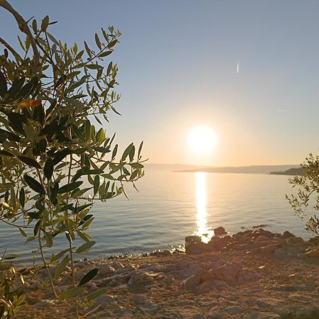 Apartment D&E Punat - Free Parking And Wi-Fi Exterior foto